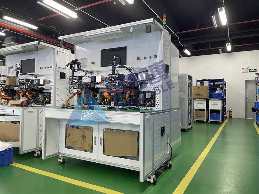 亚博网投伺服驱动器测试设备